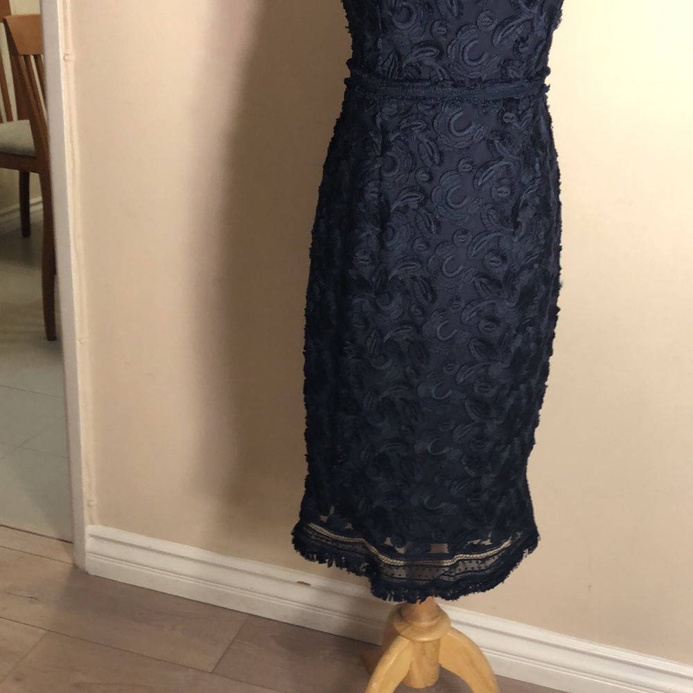 Dress - Picture 5 of 7